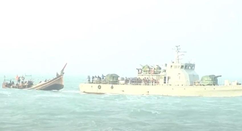 Navy rescues 104 Myanmar nationals in high seas